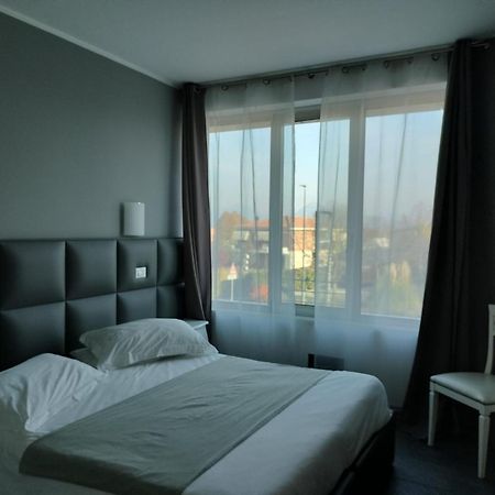 Hotel Noventa Noventa Vicentina ภายนอก รูปภาพ