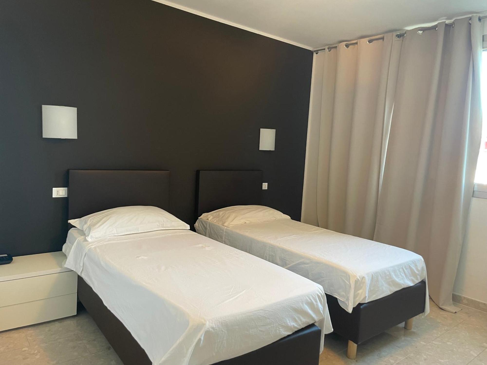 Hotel Noventa Noventa Vicentina ภายนอก รูปภาพ