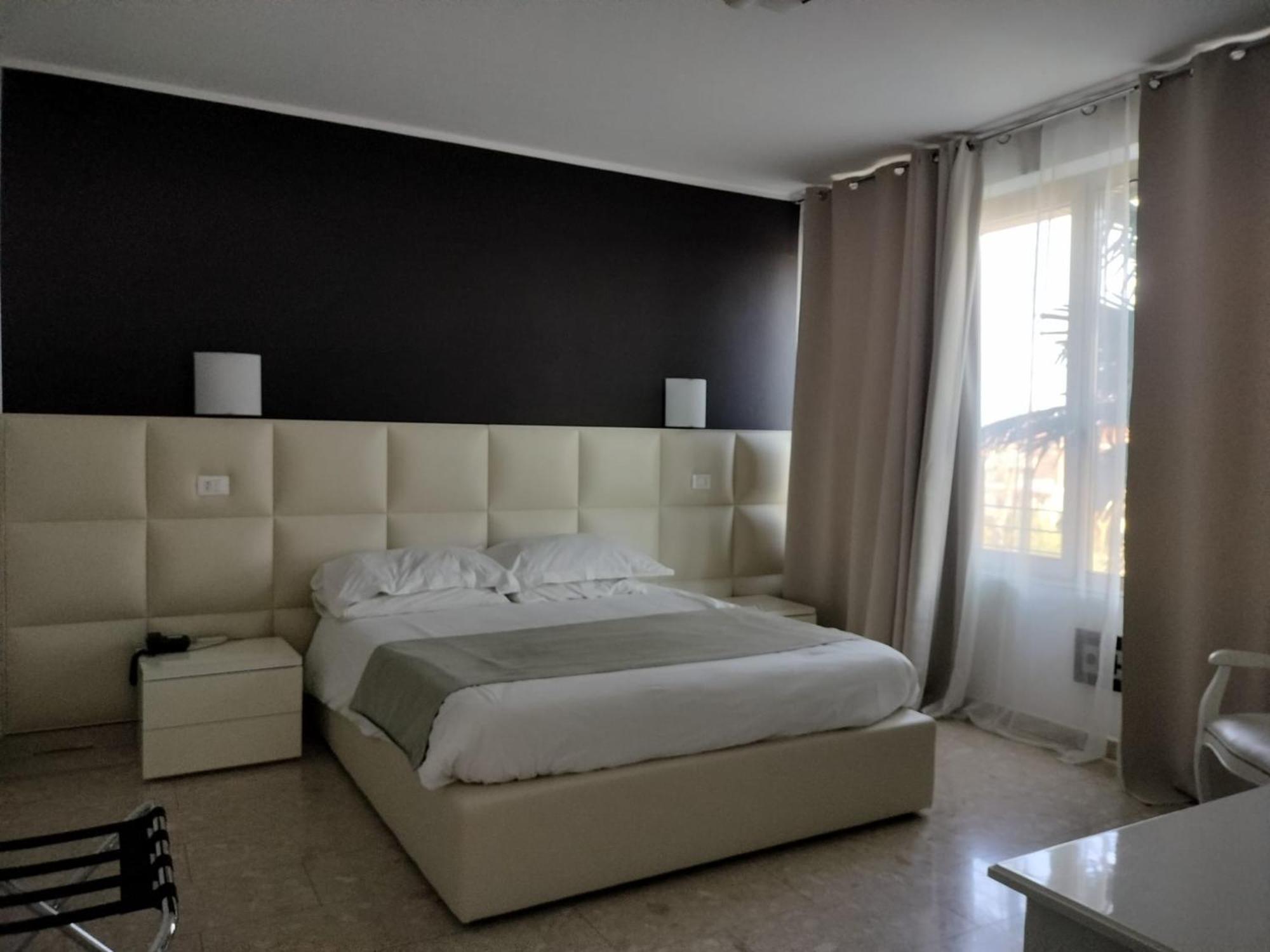Hotel Noventa Noventa Vicentina ภายนอก รูปภาพ